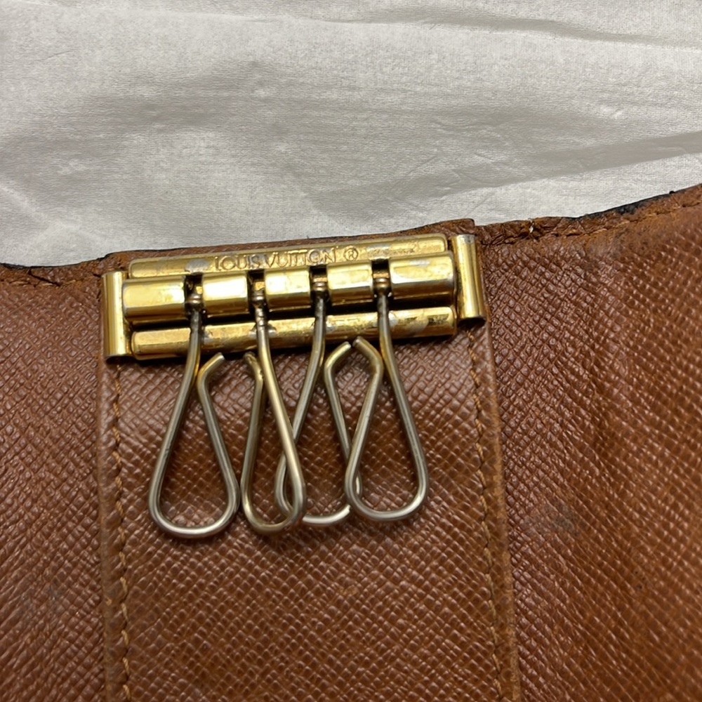 Louis Vuitton 4 Multicles Key case - Picture 5 of 6